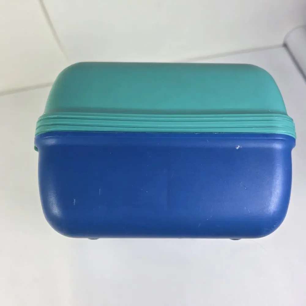 Caboodles add splash